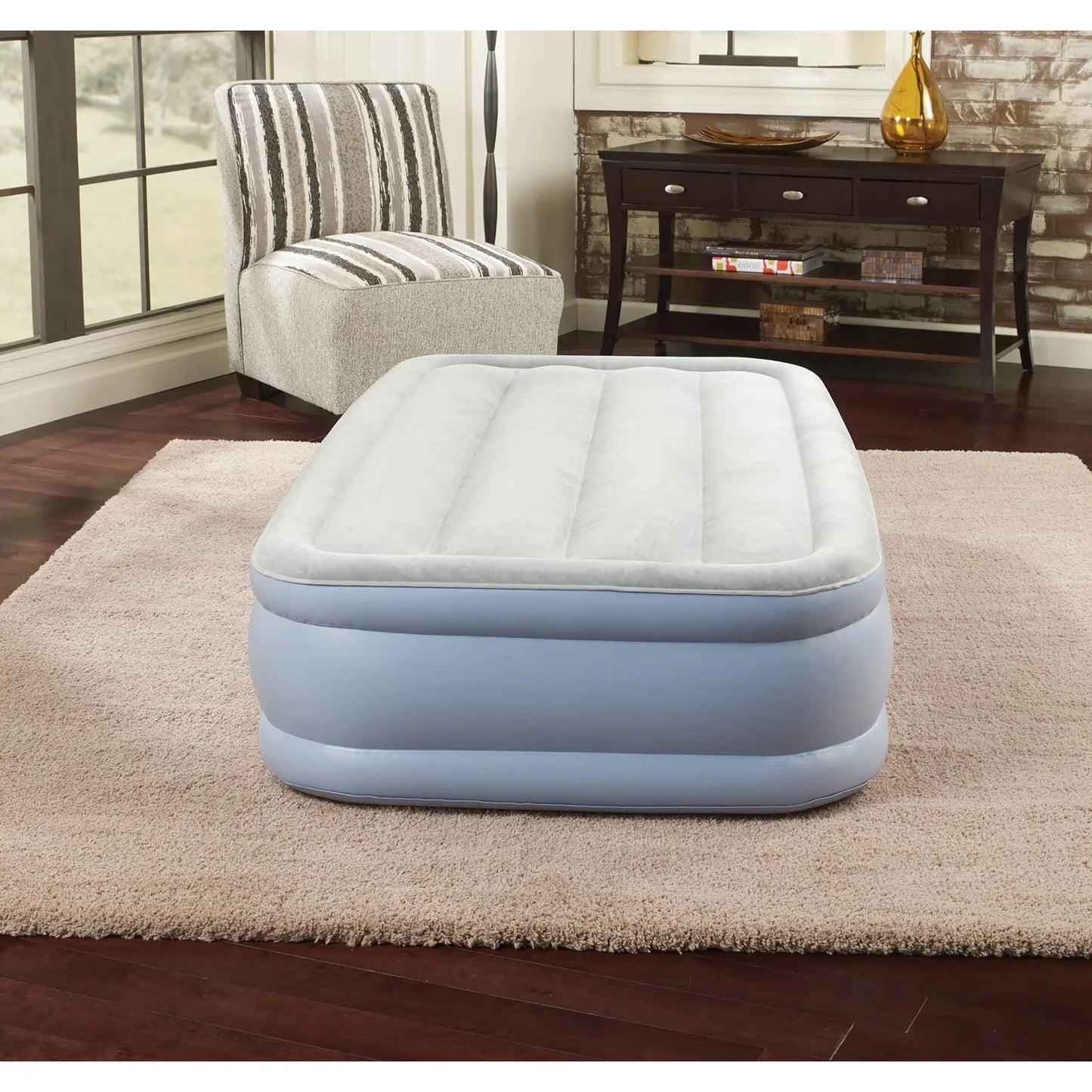 Beautyrest Hi-Loft Inflatable Mattress: Raised-Profile Air Bed with External Pump