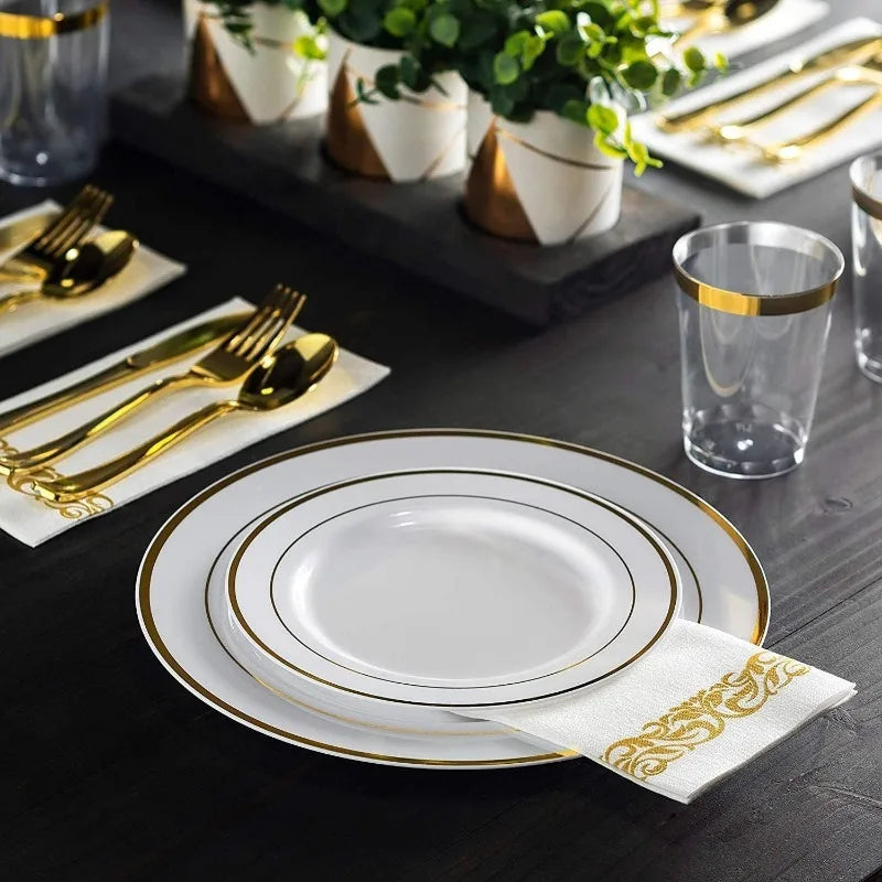 700 Piece Dinnerware Set